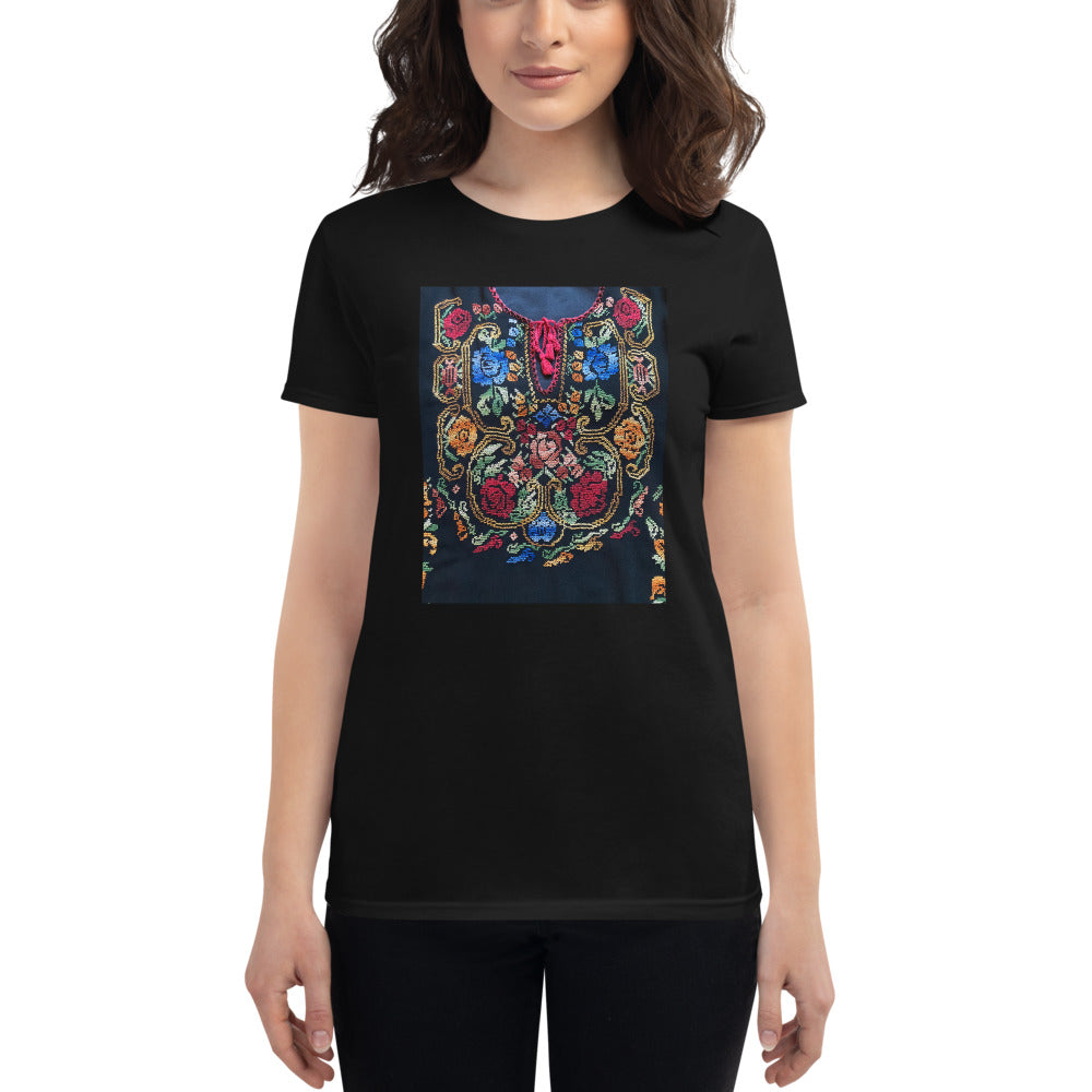 Women's short sleeve t-shirt